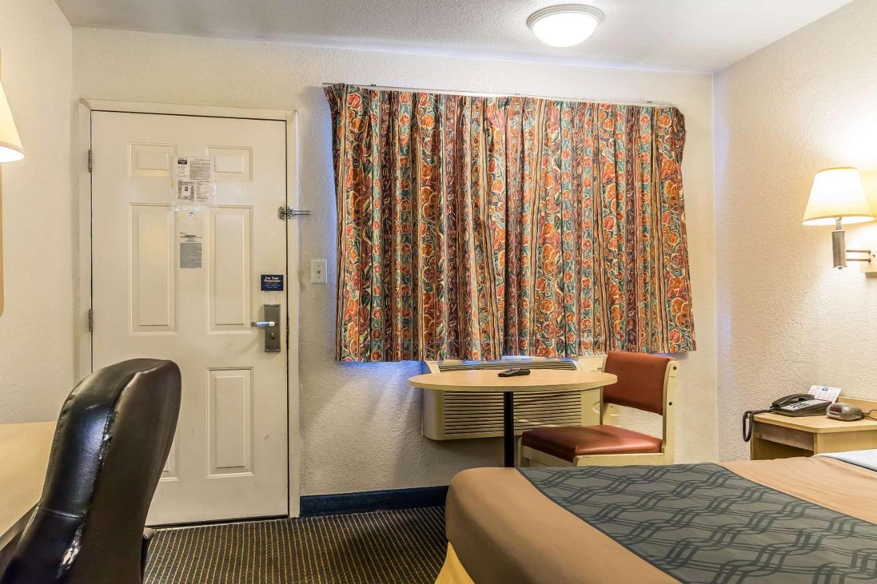 Rodeway Inn נאשוויל מראה חיצוני תמונה