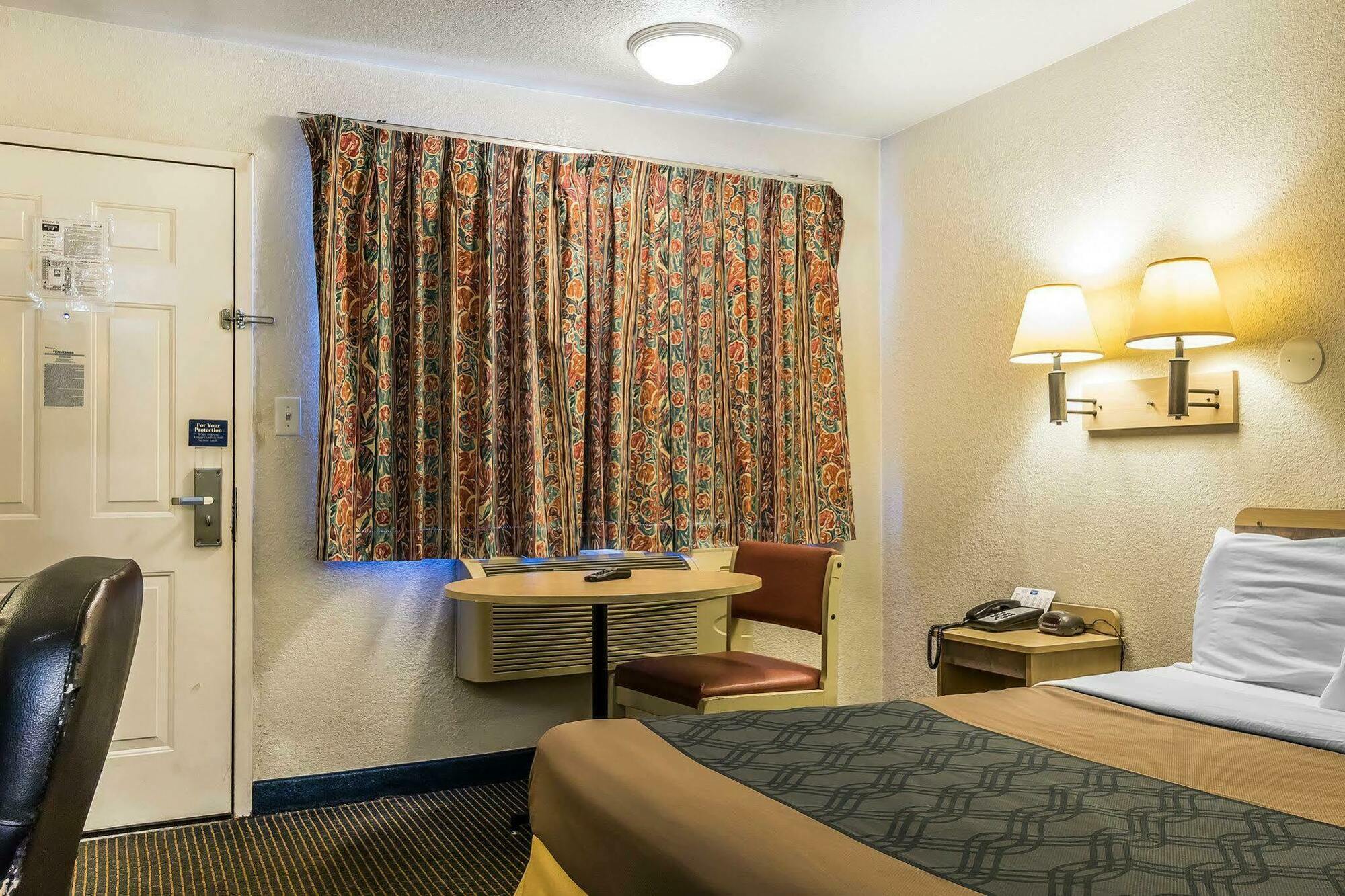 Rodeway Inn נאשוויל מראה חיצוני תמונה