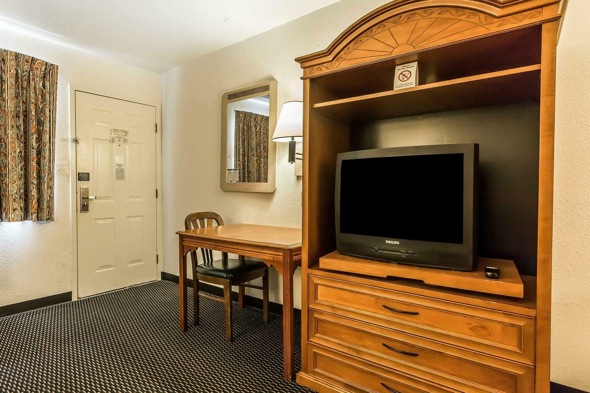 Rodeway Inn נאשוויל מראה חיצוני תמונה
